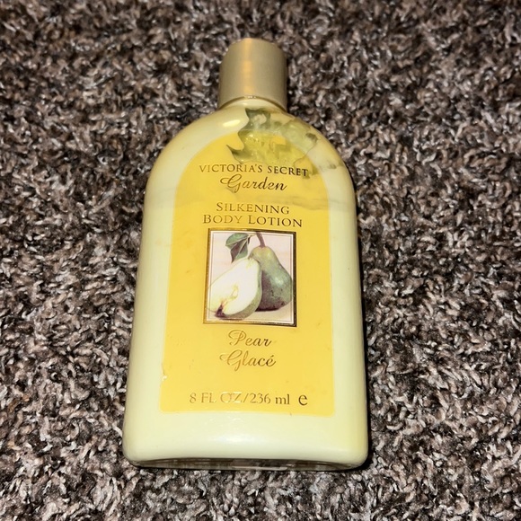 Secret Garden Silkening Pear Glace Lotion By Victoria Secret